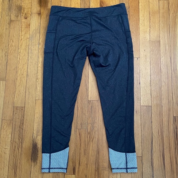 Avalanche Gray High-Waisted Leggings - Picture 2 of 8